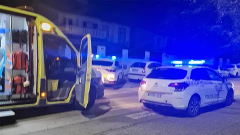 Vecino agresivo de la calle Parque de Do&ntilde;ana acaba en el Hospital de Jerez