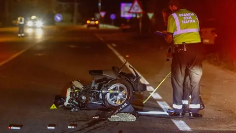 Muere un motorista tras chocar con un guardarra&iacute;l cerca del barrio de Los Remedios en Sevilla