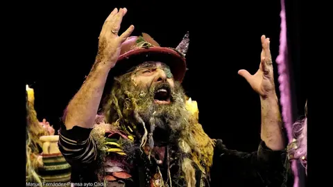 Las 5 razones que empujan a Mart&iacute;nez Ares a sacar comparsa para el Carnaval de C&aacute;diz 2025