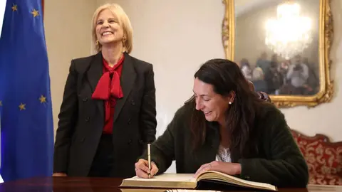 Visita de Loles L&oacute;pez al Ayuntamiento de Jerez | Cristo Garc&iacute;a