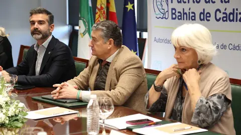 Reuni&oacute;n con los presidentes de las Autoridades Portuarias de Inter&eacute;s General de Andaluc&iacute;a | Cristo Garc&iacute;a