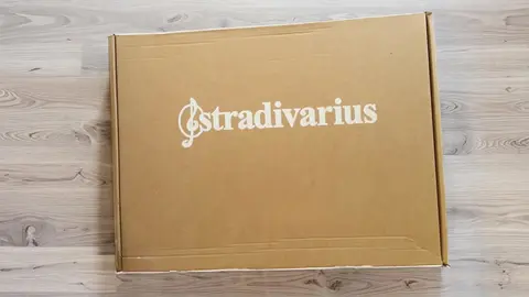 Caja de calzado Stradivarius