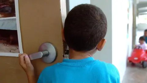 Imagen de un ni&ntilde;o con discapacidad