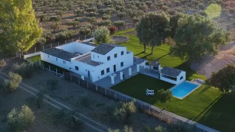 Imagen de un cortijo