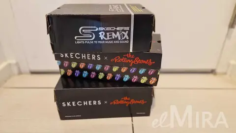 Cajas de zapatillas, botas y sandalias de Skechers