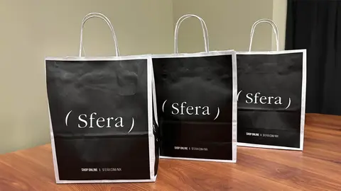 Bolsas de compra de la firma de moda SFERA