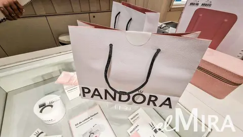 Bolsas de Pandora en el Centro Comercial Lagoh de Sevilla