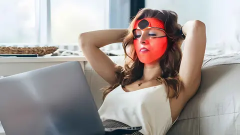 M&aacute;scara facial LED de silicona FAQ 202 de El Corte Ingl&eacute;s