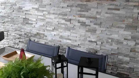 Revestimiento de piedra natural PETRA de Leroy Merlin