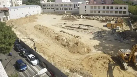 El solar donde se ubicar&aacute; el futuro pabell&oacute;n Portillo