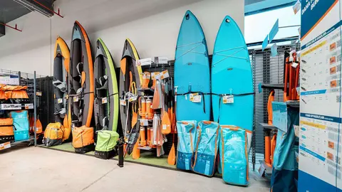 Tienda de equipamiento deportivo Decathlon