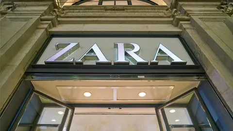 Entrada a tienda de la firma ZARA en Mil&aacute;n