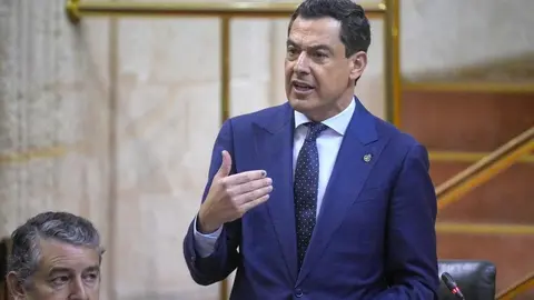 Juanma Moreno aboga por reformar la Ley de Incompatibilidad