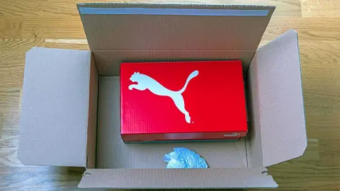 Caja de zapatillas de PUMA