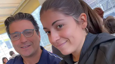 Jos&eacute; Antonio Cabrera junto a su hija