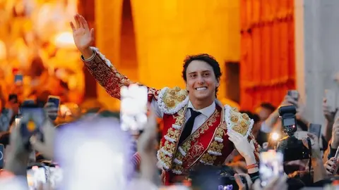 Roca Rey por la Puerta del Pr&iacute;ncipe | Arjona