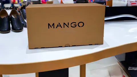 Caja de zapatos y sandalias de Mango