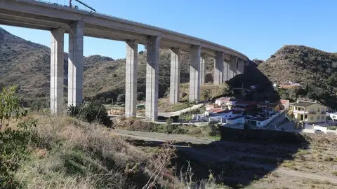 El viaducto de Total&aacute;n