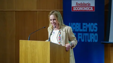La presidenta de la Diputaci&oacute;n de C&aacute;diz, Almudena Mart&iacute;nez, durante el acto celebrado en Algeciras