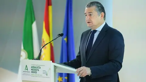 Antonio Sanz, durante su participaci&oacute;n en las II Jornadas de Simplificaci&oacute;n Administrativa