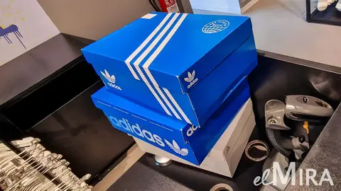 Las Adidas Bonega 2B ser&aacute;n las zapatillas rosas que llevar&aacute;s con todo tipo de pantalones