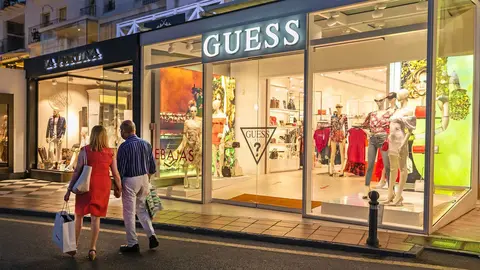 Tienda Guess de Puerto Ban&uacute;s, Marbella