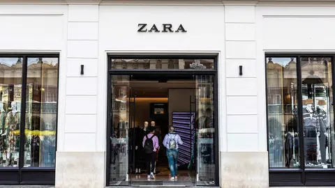 Tienda de moda de mujer ZARA