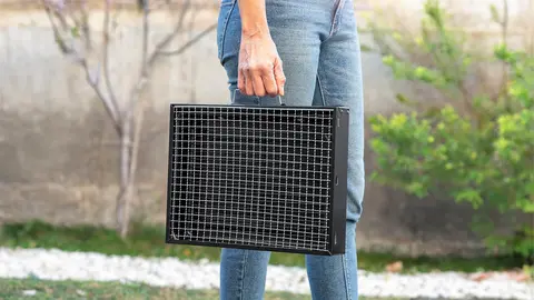 Transporta contigo esta mini barbacoa de Amazon para disfrutar de una buena comida junto a familiares y amigos