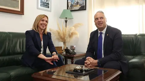 Almudena Mart&iacute;nez, junto a Juan Carlos Ruiz Boix (1)