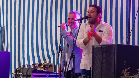 Actuaci&oacute;n en directo en la Feria del Caballo de Jerez | Cristo Garc&iacute;a