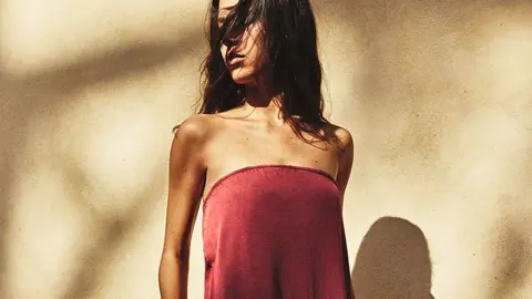 El nuevo vestido de palabra de honor de Zara