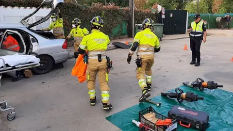 Bomberos de Ja&eacute;n se desplazan hasta el lugar de los hechos