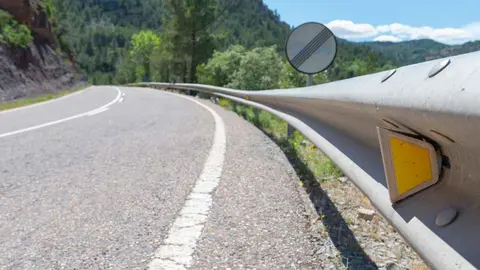 Quitamiedos en una carretera