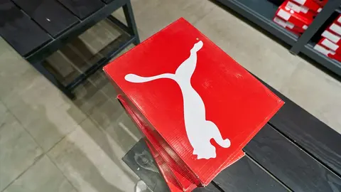 Cajas de zapatillas de la firma PUMA