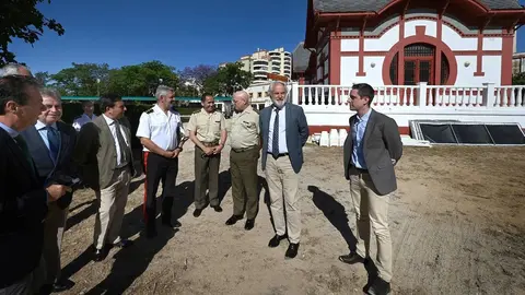 Imagen de la visita al Dep&oacute;sito de Sementales