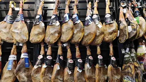 Secci&oacute;n de jam&oacute;n ib&eacute;rico en Carrefour