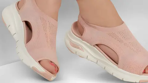 Skechers Arch Fit City Catch en Amazon