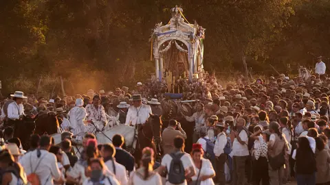 La Hermandad del Roc&iacute;o de Huelva en Almonte | Salvador L&oacute;pez Medina