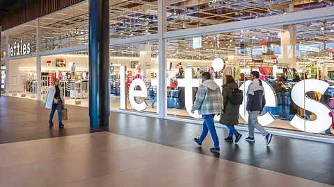 Tienda Lefties Paseo de la Seronda