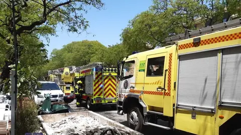 Bomberos intervienen en un incendio en Jerez