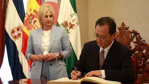Recepci&oacute;n al embajador de Jap&oacute;n en Espa&ntilde;a, Takahiro Nakamae | Cristo Garc&iacute;a