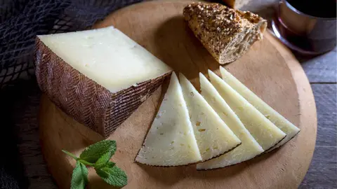 Queso curado Comt&eacute; Hacendado de Mercadona