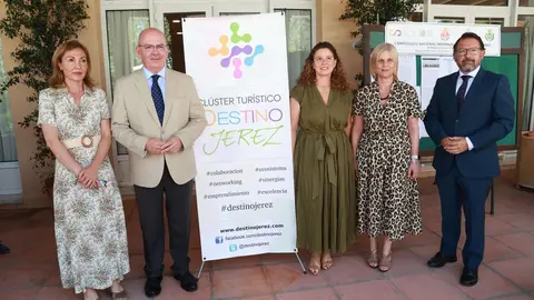 Entrega de reconocimientos del Cl&uacute;ster Tur&iacute;stico Destino Jerez | Cristo Garc&iacute;a