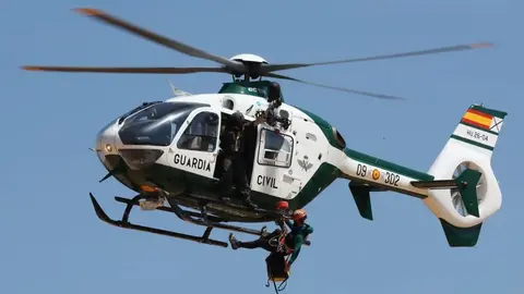 Un helic&oacute;ptero de la Guardia Civil