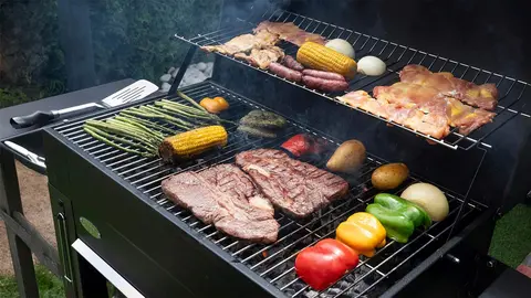 Barbacoa IMOR Milano negra para carb&oacute;n recomendado para 12 personas