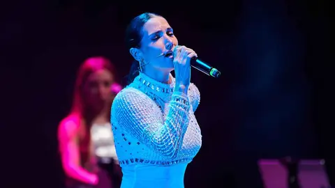 India Mart&iacute;nez durante su concierto en el 'Partido de la Alegr&iacute;a' | Salvador L&oacute;pez Medina para El MIRA