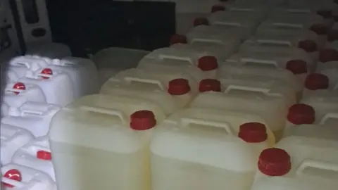 Garrafas de gasolina intervenidas en Jerez