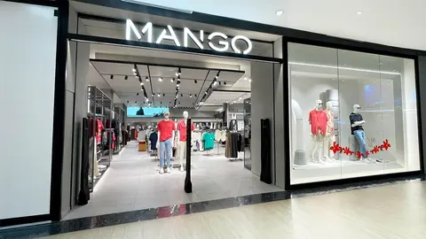 Tienda MANGO de moda