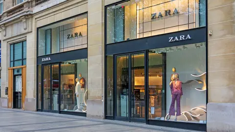 Tienda Zara en la Avenida de los Campos El&iacute;seos