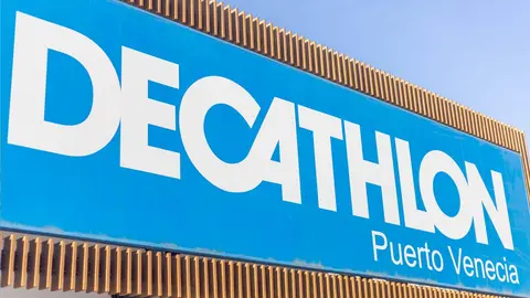 Tienda Decathlon en Puerto Venecia, Zaragoza
